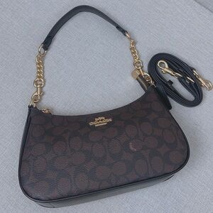 Coach Teri Shoulder Bag In Signature Canvas